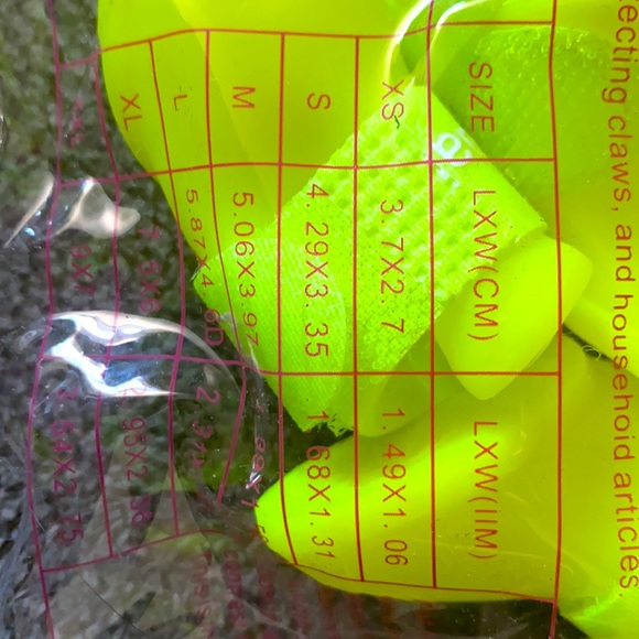 SHEIN Brand new dog rain boots shoes w Velcro - Picture 3 of 6